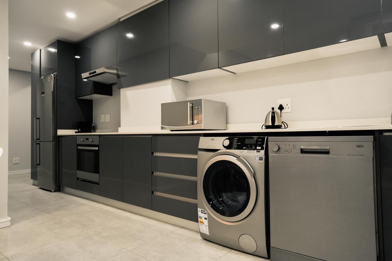 Reserved Suites Illovo Johannesburg Ngoại thất bức ảnh