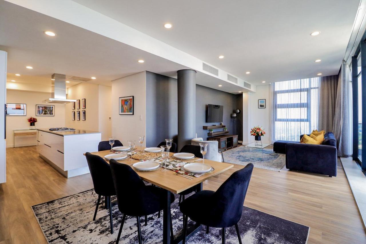 Reserved Suites Illovo Johannesburg Ngoại thất bức ảnh